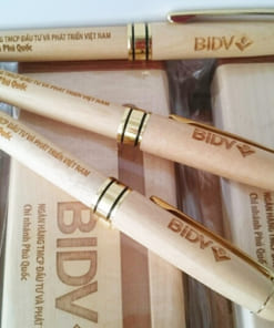 Bút gỗ khắc chữ