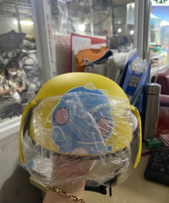 In logo lên nón bảo hiểm