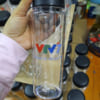 Bình đựng nước nhựa in logo theo yêu cầu VTV7