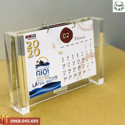 Lịch để bàn in logo