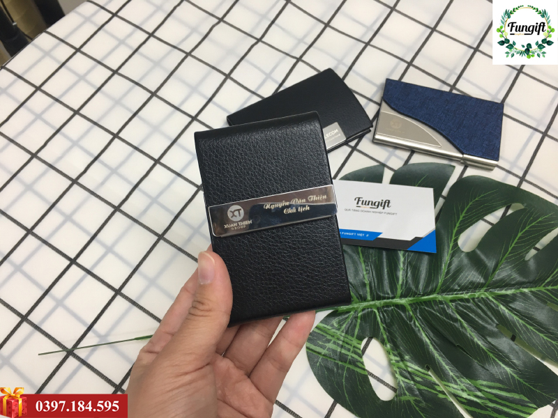 Hộp đựng card visit