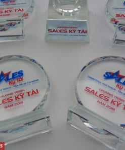 Xưởng sản xuất in cúp pha lê Hà Nội
