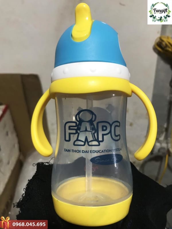 Bình Đựng Nước Trẻ Em