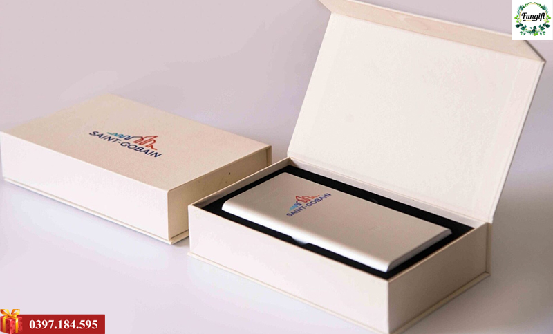 Sạc dự phòng in logo theo yêu cầu