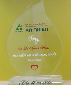 Biểu trưng pha lê hình giột nước