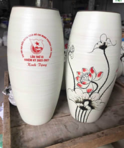 Lọ hoa in logo quảng cáo