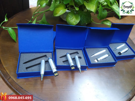 USB kinh loại khắc logo tại Hà Nội