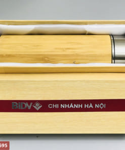 Bình nước giữ nhiệt khắc tên