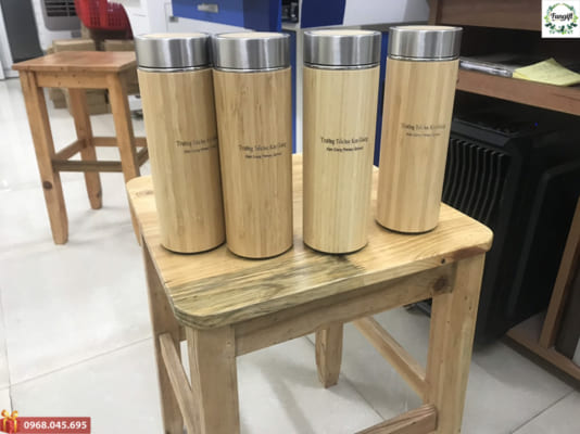 Bình nước giữ nhiệt vỏ tre