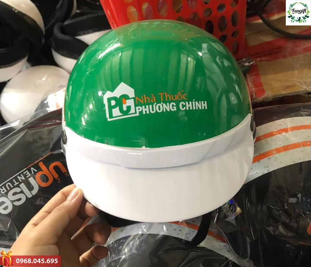 Nón bảo hiểm in chữ