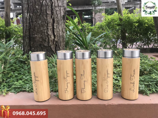 Bình giữ nhiệt tre khắc tên theo yêu cầu
