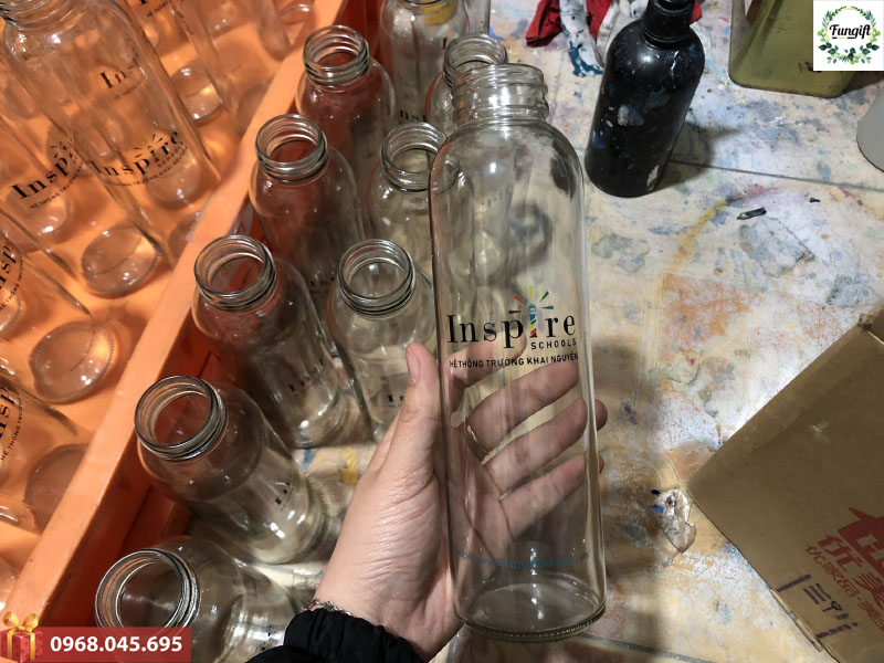 Bình nước in logo 