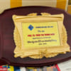 Bảng vinh danh gỗ đồng