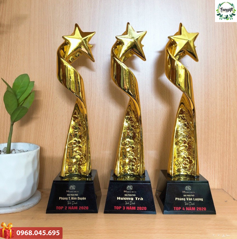 Cúp vinh danh mạ đồng