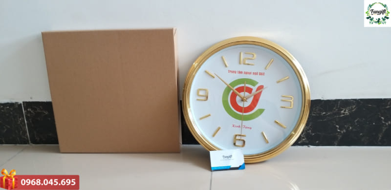 Đồng hồ treo tường tròn