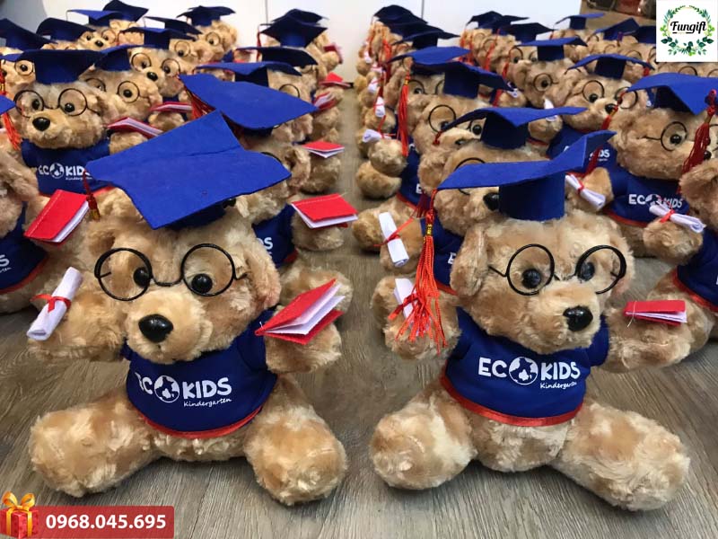 Thú nhồi bông tốt nghiệp