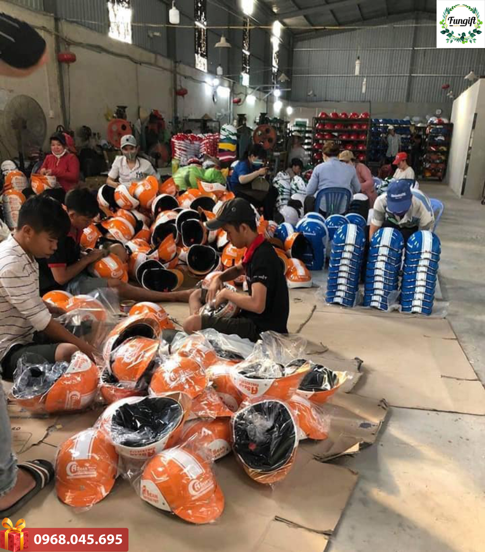 Xưởng làm mũ bảo hiểm tại Hà Nội