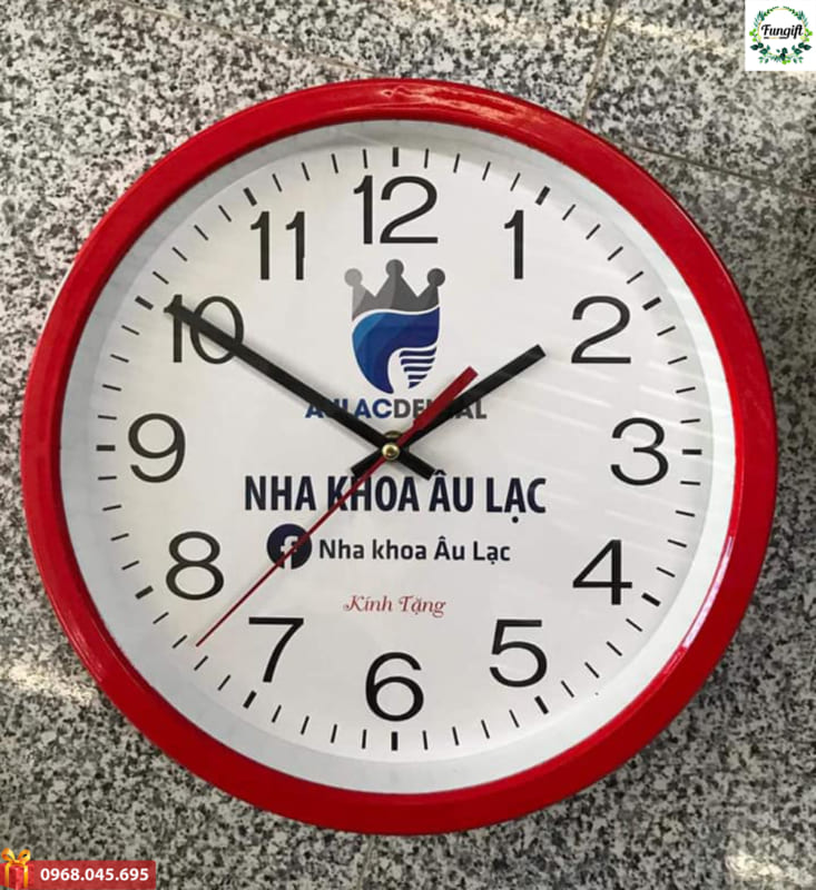 Đồng hồ in logo