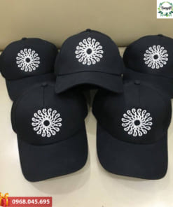 Mũ lưỡi trai thêu chữ