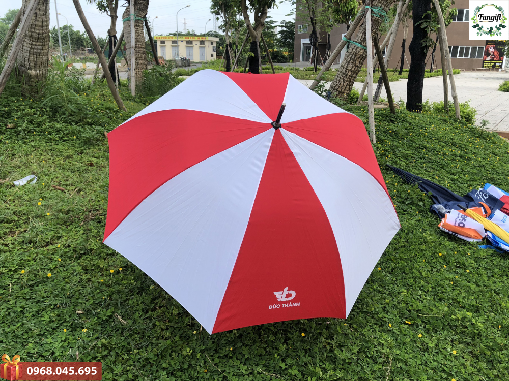 Dù cầm tay cỡ lớn