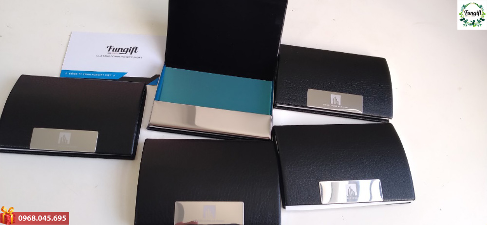 Hộp đưng name card khắc tên 
