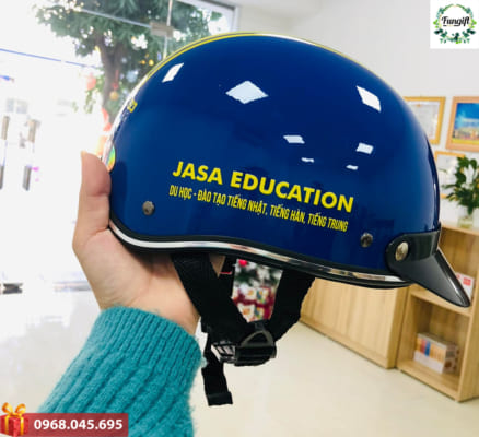 Làm mũ bảo hiểm in logo