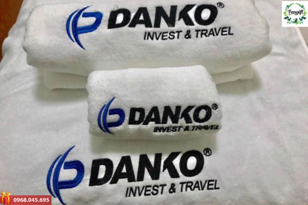 Địa chỉ cung cấp khăn thêu tại Hà Nội