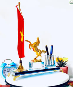 Ống đựng bút pha lê in logo