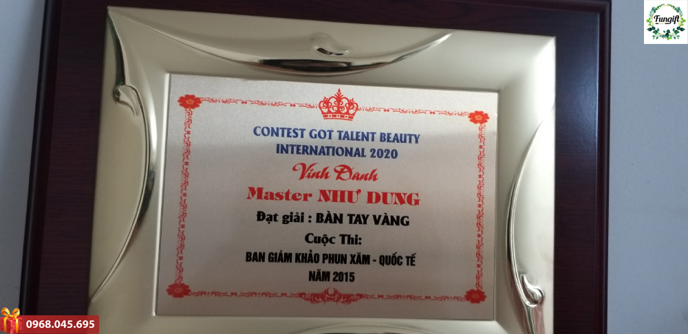 Địa chỉ cung cấp bảng vinh danh tại Hà Nội