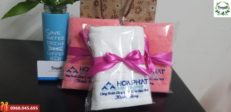 Thêu logo Hoà Phát lên khăn