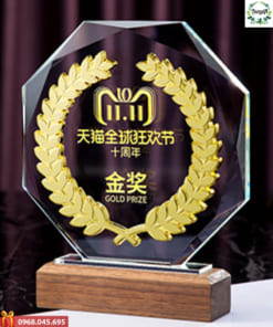 Cúp pha lê giá rẻ tại Hà Nội