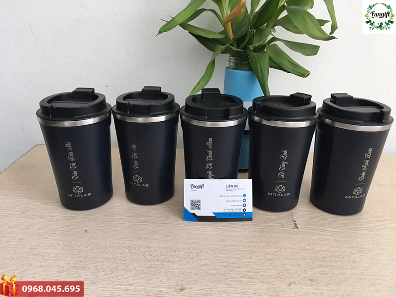 Cốc giữ nhiệt khắc tên