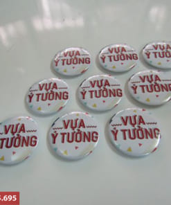 Đặt huy hiệu cài áo