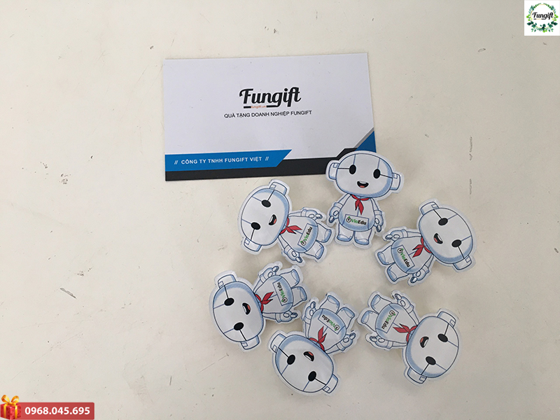 Làm huy hiệu cài áo Hà Nội