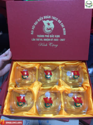 Xưởng nhận in logo bộ cốc thủy tinh