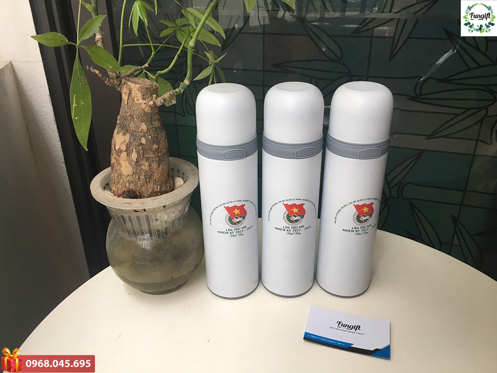 Bình giữ nhiệt in logo quà tặng