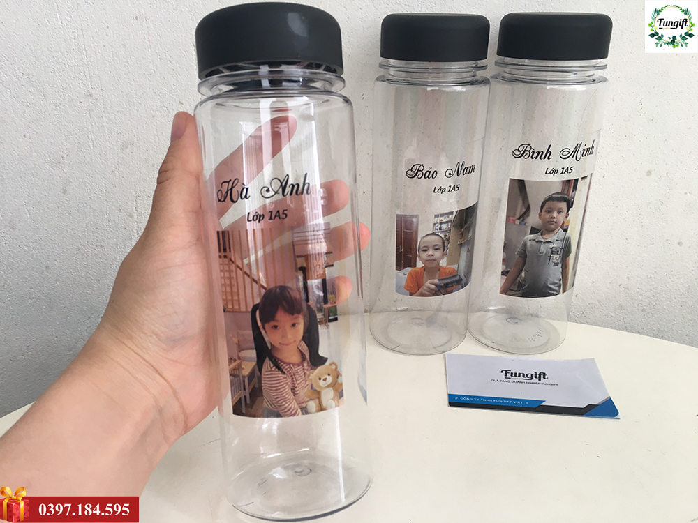 Bình nước nhựa dán decal hình ảnh
