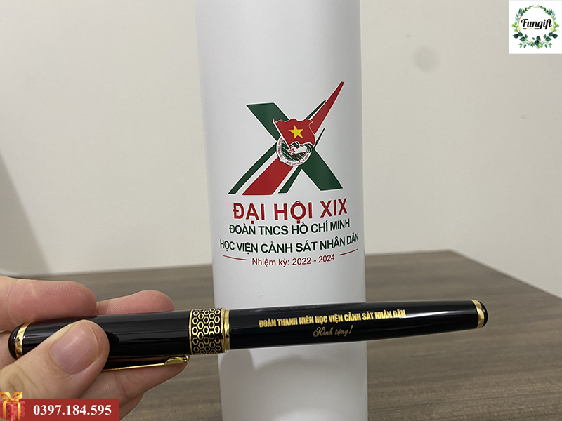 Bộ quà tặng in khắc logo đại hội đoàn