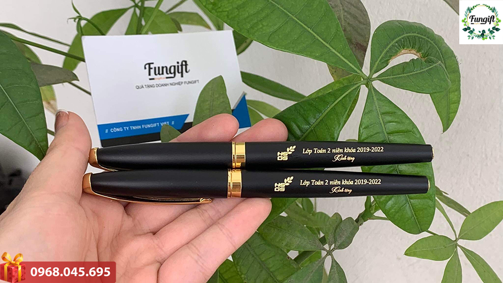 Bút ký quà tặng họp lớp