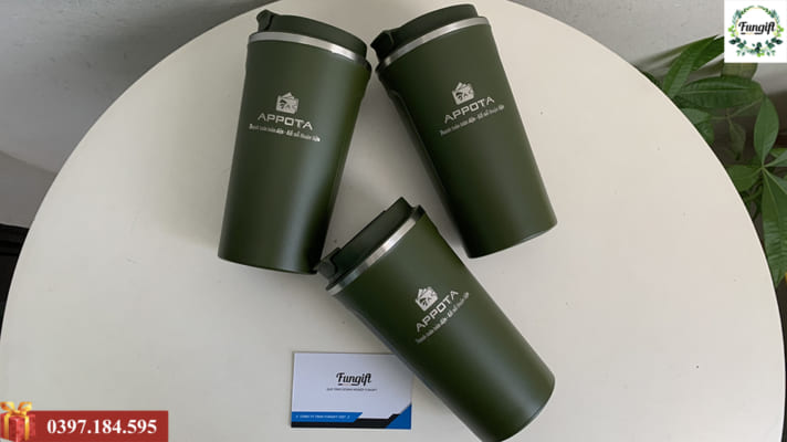 Cốc giữ nhiệt khắc tên công ty