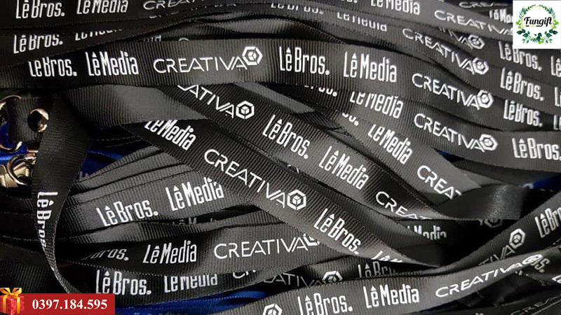 In dây thẻ nhân viên