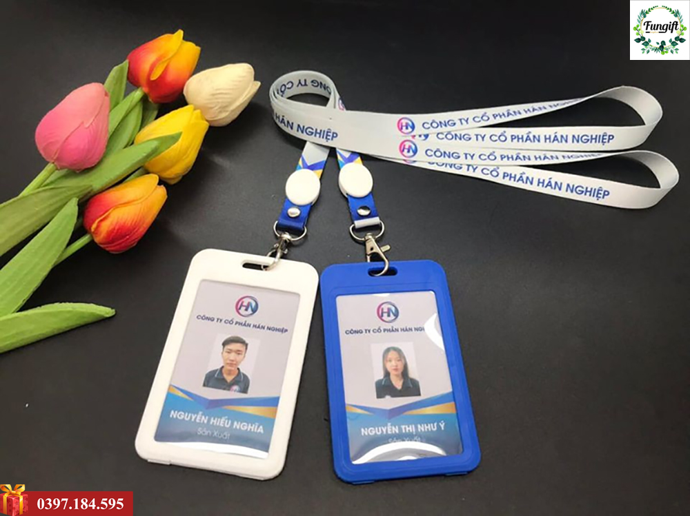In logo lên dây đeo thẻ nhân viên giá rẻ