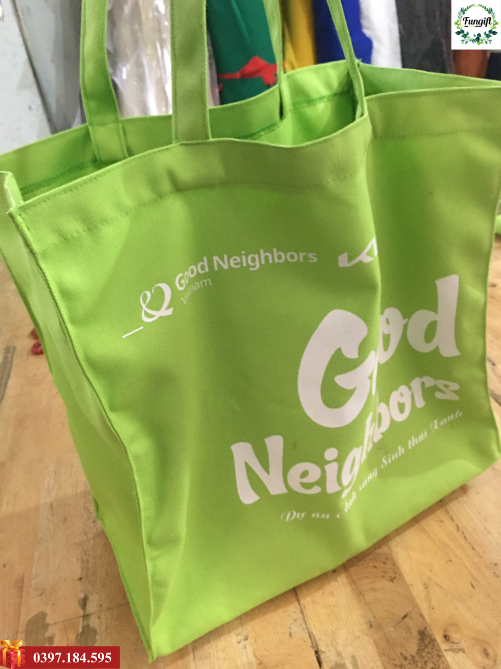 In logo lên túi vải tote