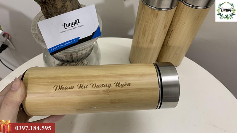 Bình giữ nhiệt tre khắc logo theo yêu cầu