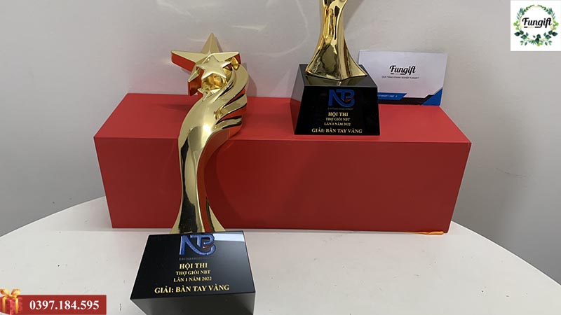 Cúp trao giải