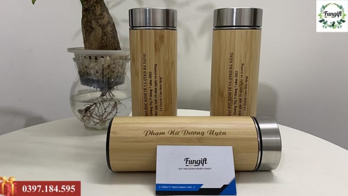 Quà tặng bình giữ nhiệt tre