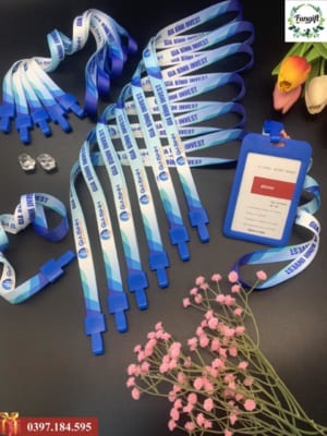 Sản xuất dây đeo thẻ