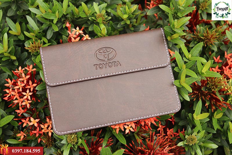 Sản xuất ví da theo yêu cầu