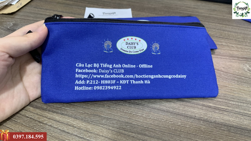 Túi đựng bút vải in logo