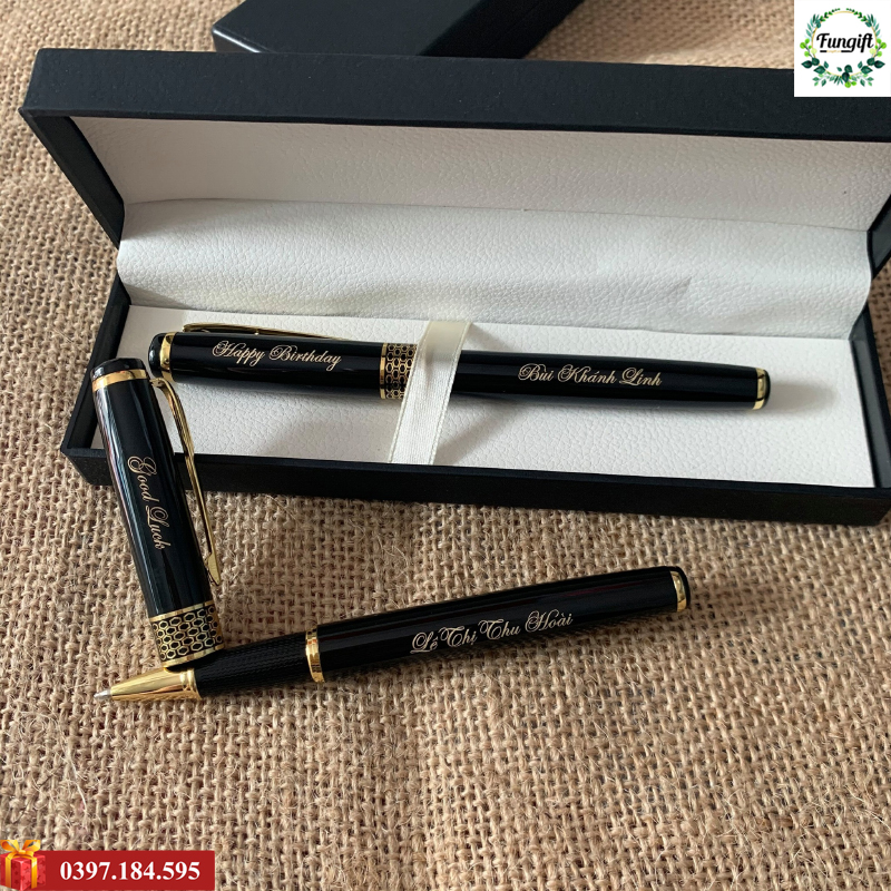 Bút khắc chữ làm quà tặng
